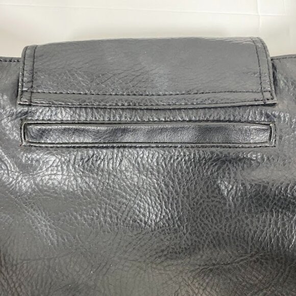 Matt & Nat Women's Black Vegan Leather Shoulder Bag Hobo Bag Satchel Medium - Picture 7 of 12